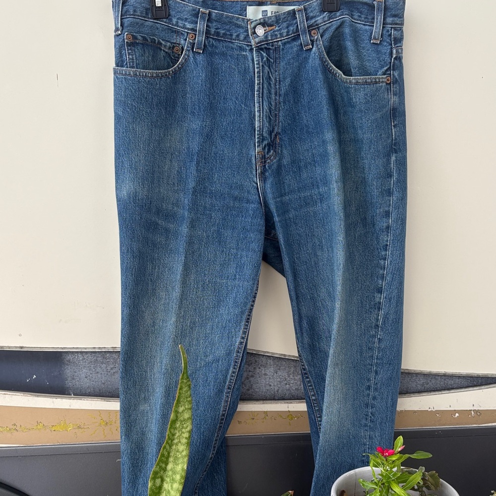 GAP Straight-Leg Indigo Denim Jeans - Picture 1 of 5